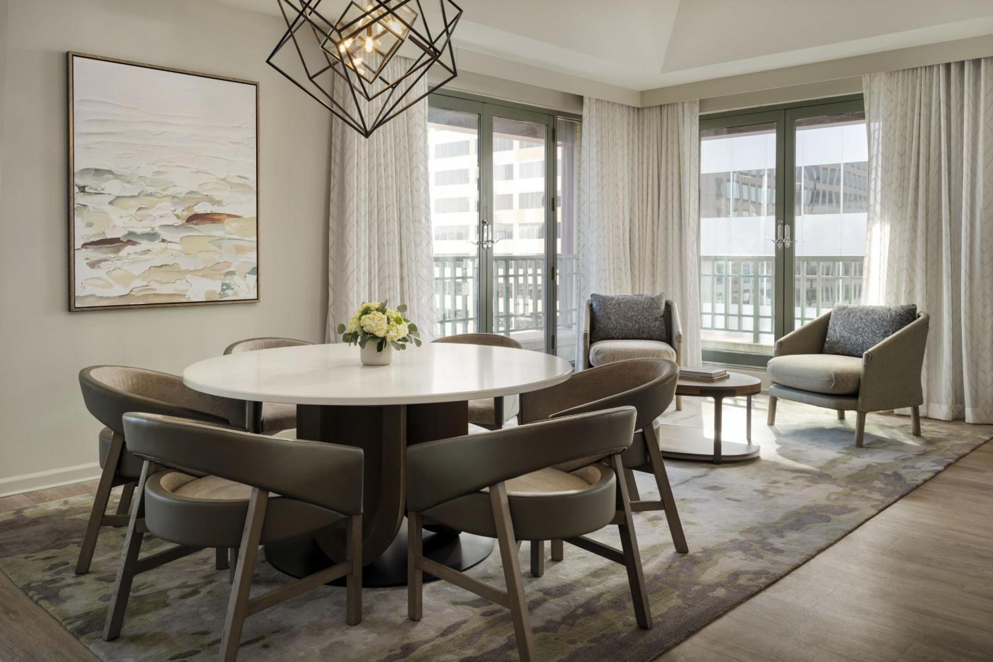 The Westin Downtown Hotel 4*